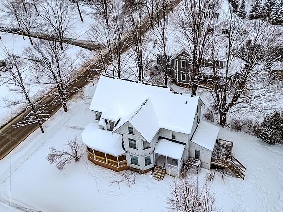 3rd image of 92 Congress Street