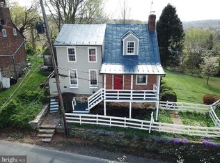 40193 Main St, Waterford, VA 20197