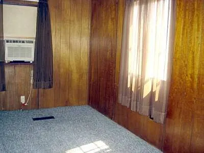 3008 Dennis Ct NE — Photo 4