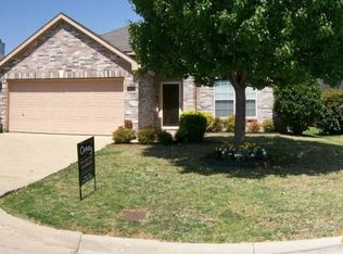 4808 Palm Ridge Dr, Fort Worth, TX 76133