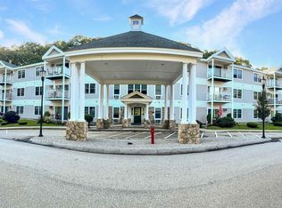 245 Edward J Roy Dr UNIT 118, Manchester, NH 03104