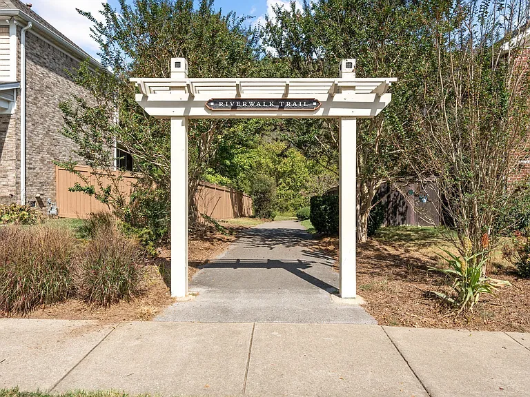 6001 Mill Tree Ct — Photo 51