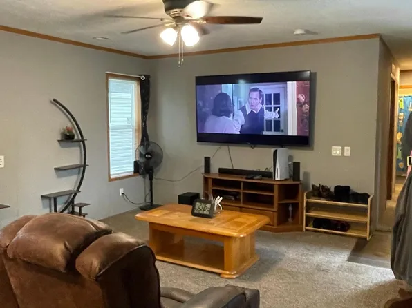 3320 92nd Dr NE, Blaine, MN 55449