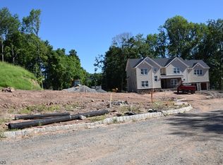 731 Pompton Ave, Cedar Grove, NJ 07009