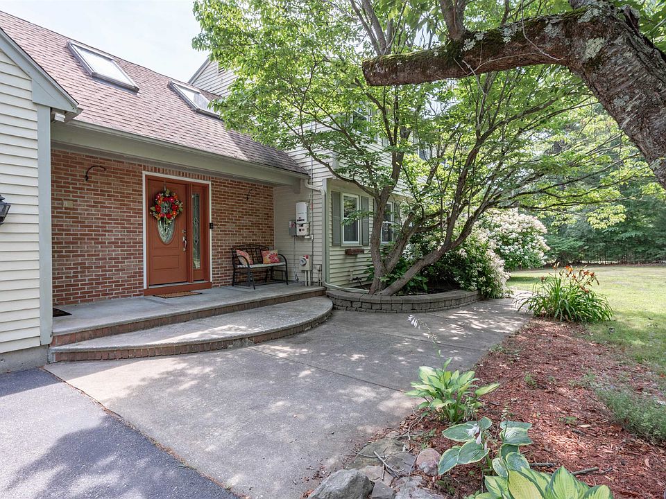 1st image of 8 Sullivan Road