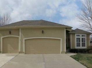 15718 Marty Ln, Overland Park, KS 66223