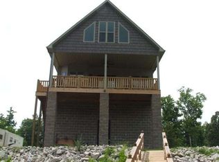 359 Cypress Pond Cv, Decaturville, TN 38329