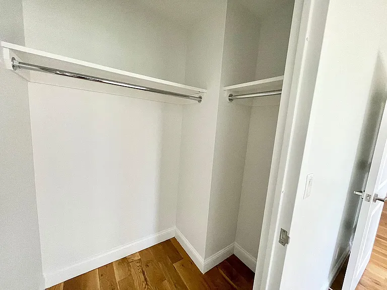 490 Myrtle Ave #3K — Photo 8