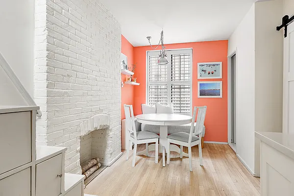 Sold by Compass | media 10