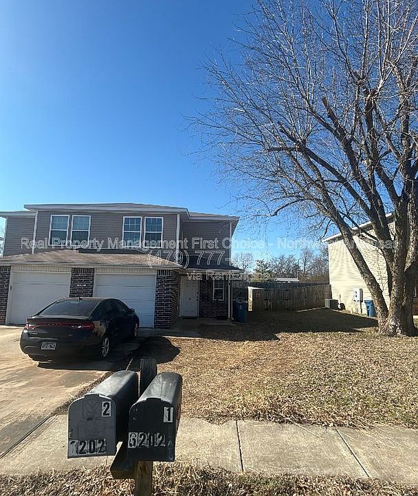 1st image of 6202 SW Chickadee St #1