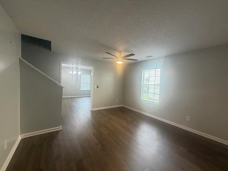 1755 Polaris Dr — Photo 9