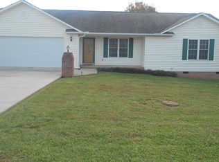 472 Tyler Dr, Dandridge, TN 37725