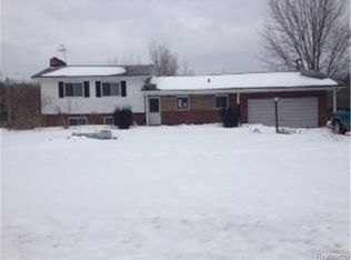 34555 Beverly Rd, Romulus, MI 48174