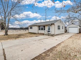 1201 Golf St, Augusta, KS 67010