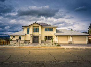 3728 Sunflower Dr, Redding, CA 96001