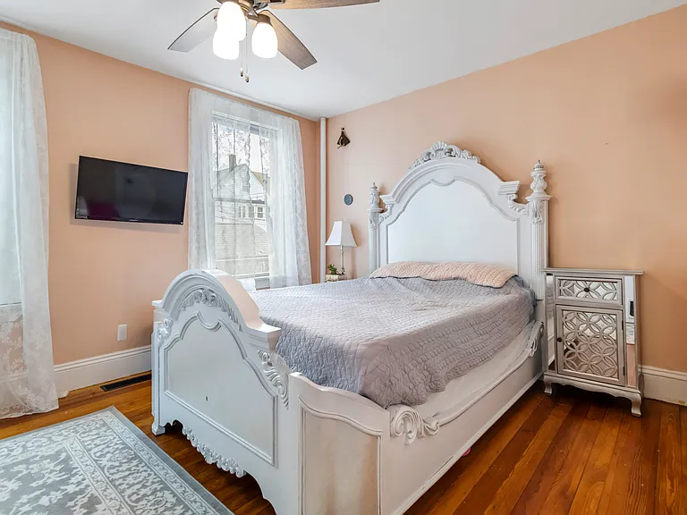 14 Torrey St #1 — Photo 13