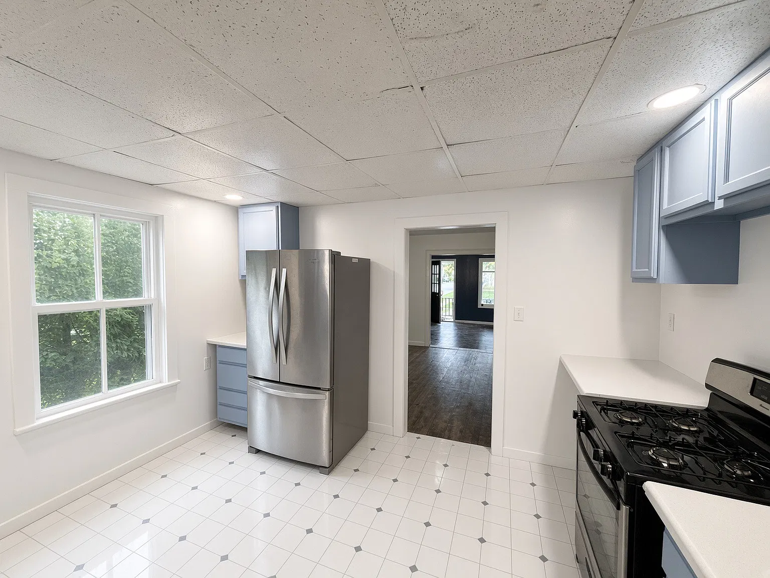 3 bed, 1500 sqft, $1,600 — Photo 4
