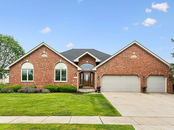 2nd image of 15410 Graceland Dr