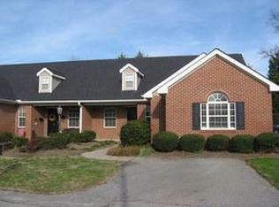 111 Ashley Oaks Ln, Ninety Six, SC 29666