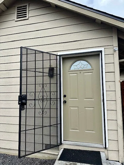 619 Avalon Ave — Photo 1