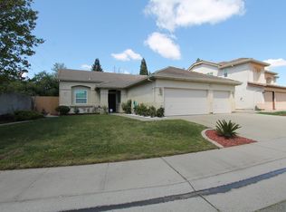 5101 Vista Sierra Dr, Antelope, CA 95843