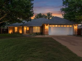 8951 Hialeah Cir N, North Richland Hills, TX 76182