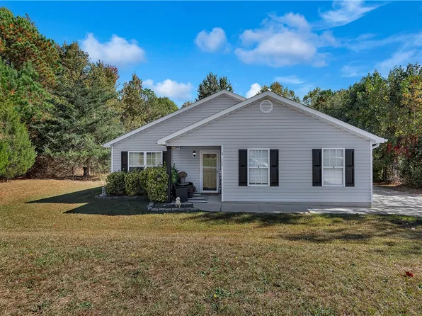 109 Bragg Dr, Williamston, SC 29697