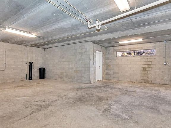 2nd image of 1607 Kismet Ct