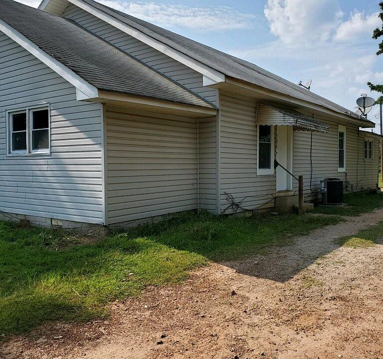 1st image of 701B E East Poinsett St