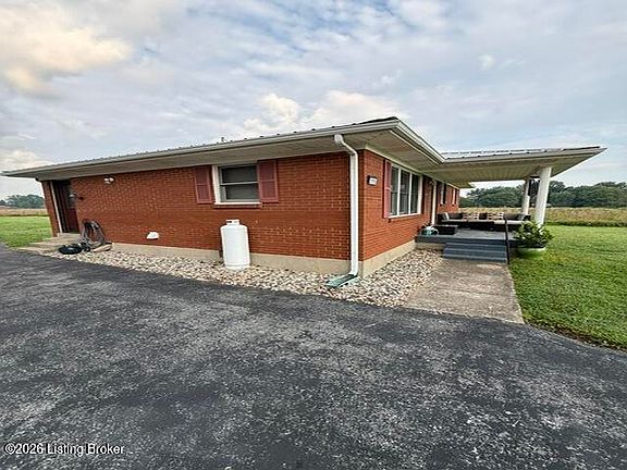4th image of 2119 Saint Paul Rd