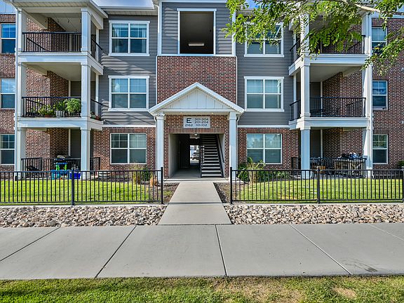 2nd image of 2162 W Main St Unit 301