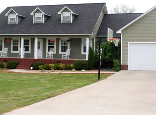 90 Stone Dr SW, Sylvania, AL 35988