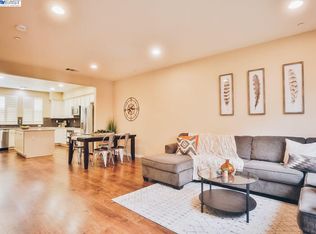 1151 Martin Luther King Dr, Hayward, CA