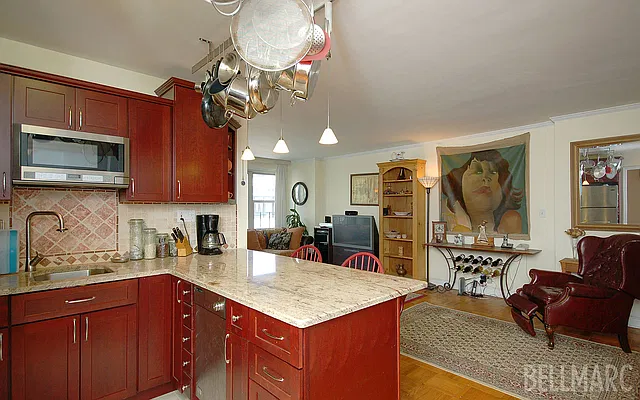 Rented by Bellmarc Realty | media 27