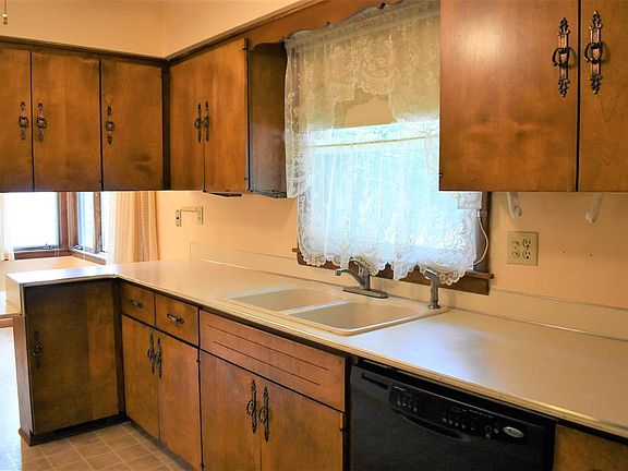 4th image of 507 Emerson Dr