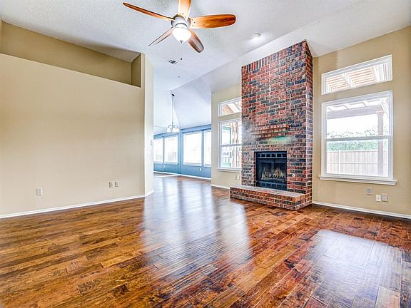 5th image of 1223 Wild Cherry Dr