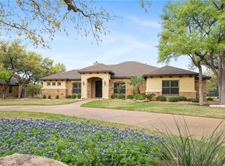 105 Roble Roja Dr, Georgetown, TX 78633