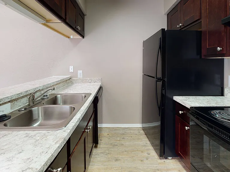 Addison Apartments at the Park — Photo 105