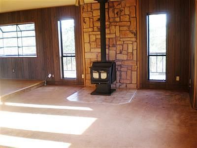 3rd image of 3970 Lakeview Dr