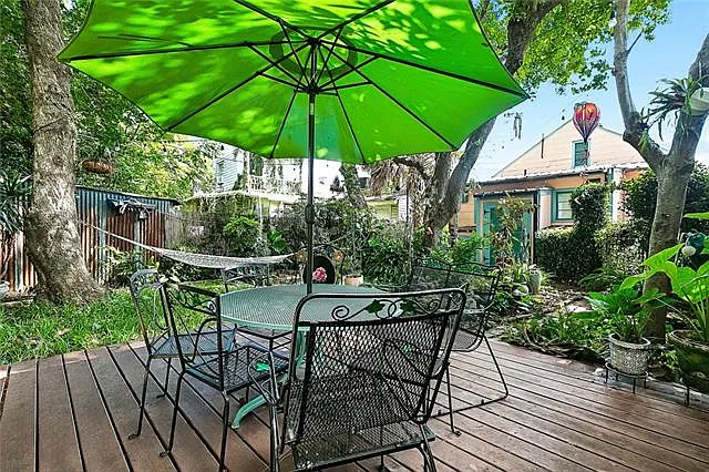 712 Harmony St — Photo 9