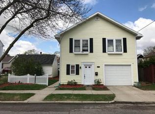 1714 S 12th St, Manitowoc, WI 54220