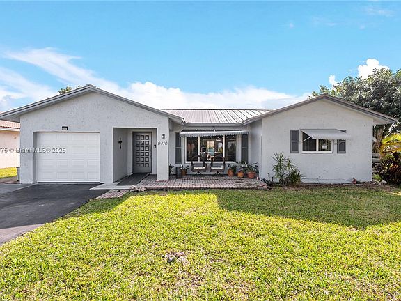 4th image of 9410 NW 74th Pl
