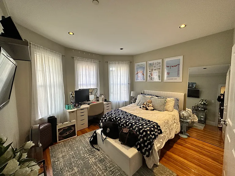 148 Hillside St #3 — Photo 7