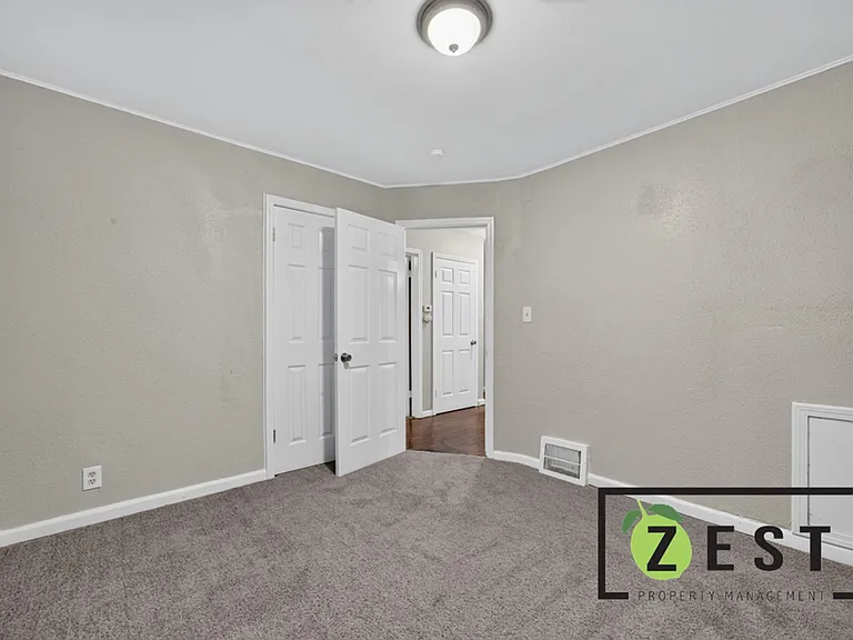 20056 Barlow St — Photo 16