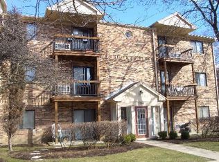 2223 Nichols Rd APT A, Arlington Heights, IL 60004