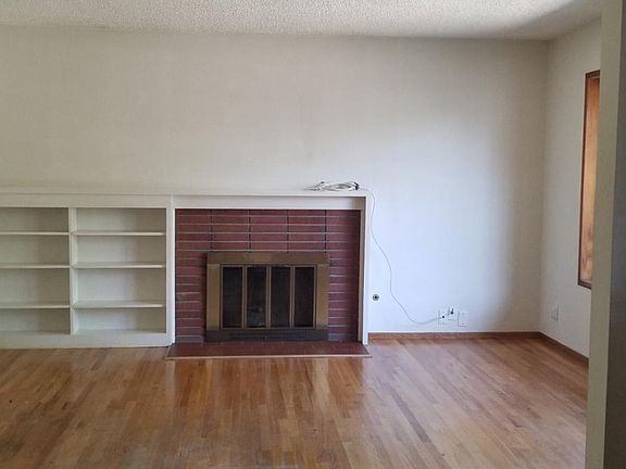 4th image of 562 Calero Ave