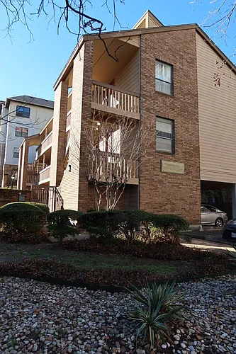 2210 Pearl St #303 Photo 1