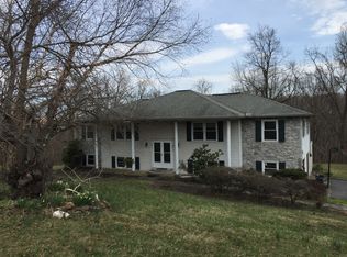 6717 Delano Blvd, Harrisburg, PA 17111