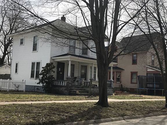 2nd image of 305 Michigan Ave