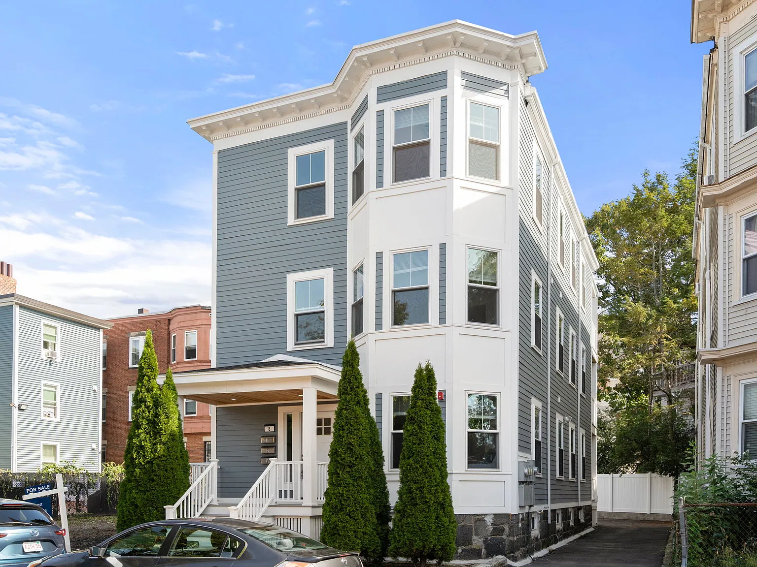 2 bed, $3,500 — Photo 1
